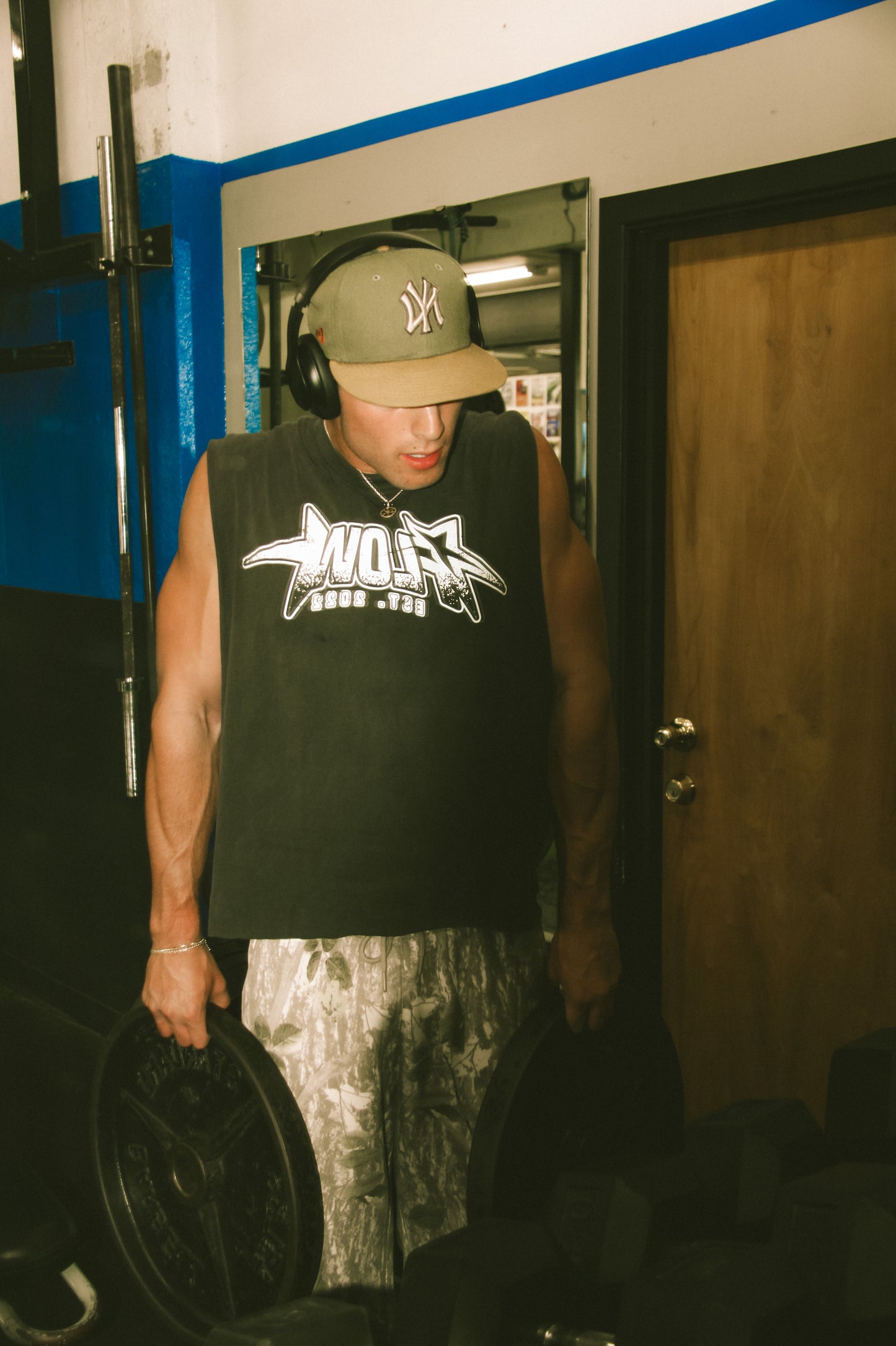 Flowstar Cropped Sleeveeless Shirt